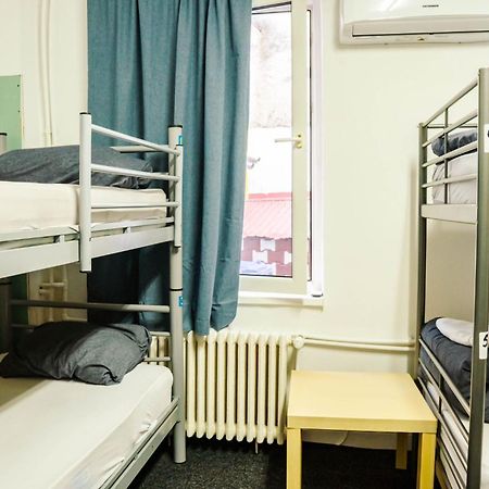 Hostel Sport Bukarest Eksteriør billede