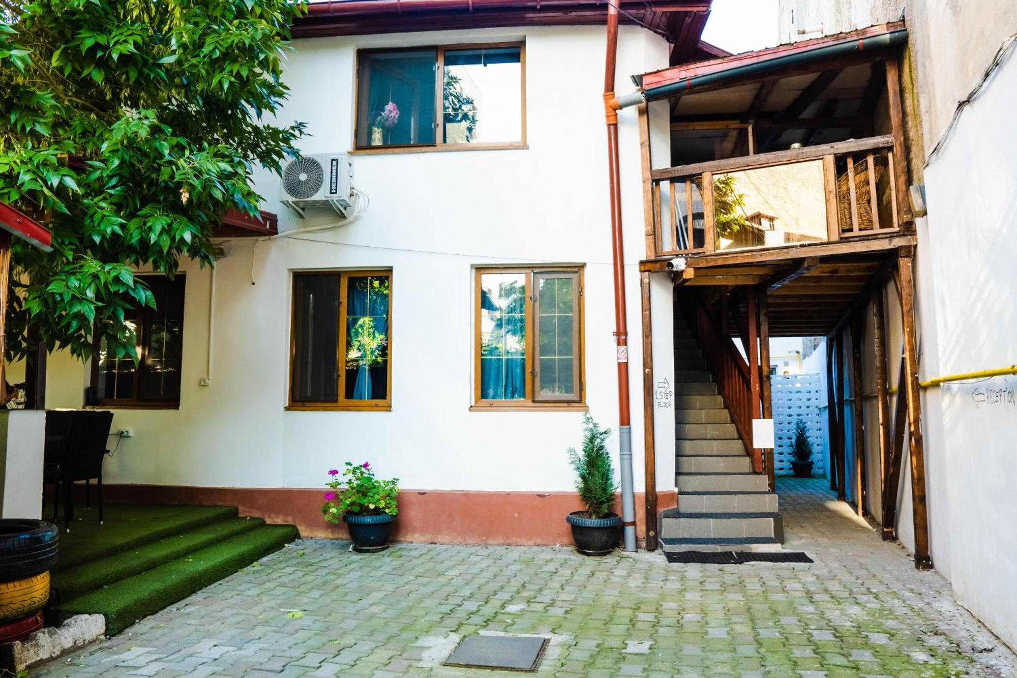 Hostel Sport Bukarest Eksteriør billede