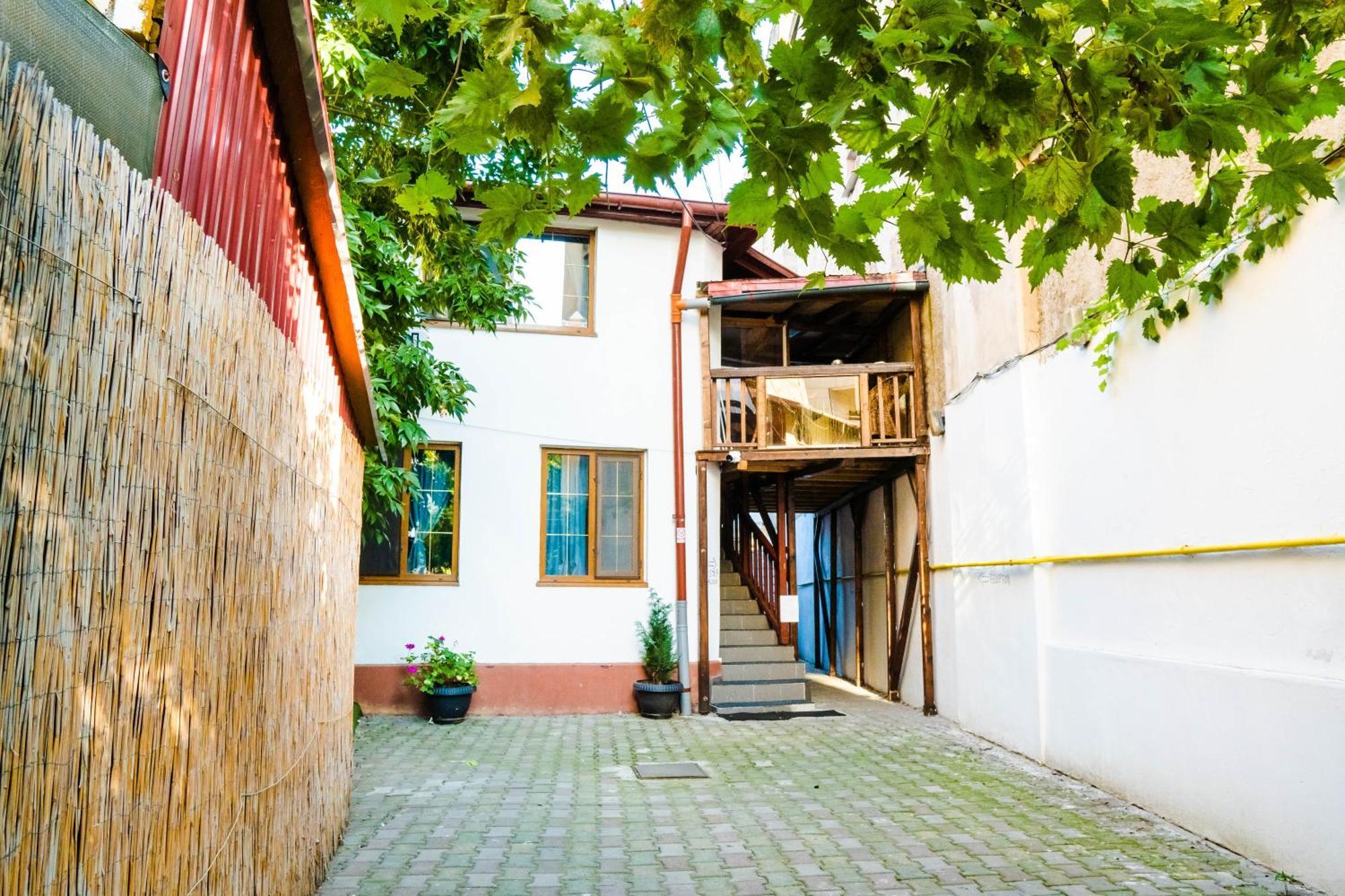 Hostel Sport Bukarest Eksteriør billede