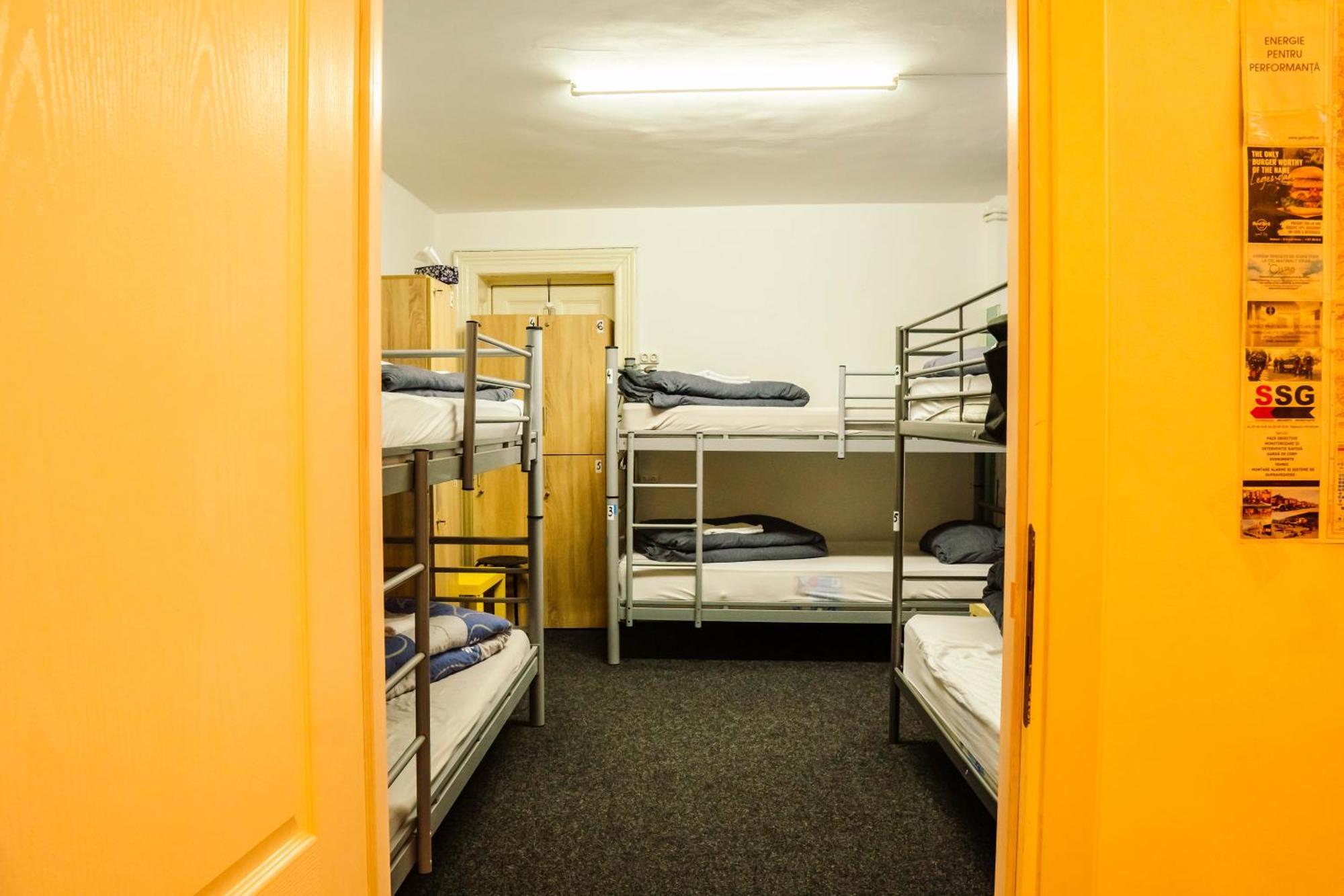 Hostel Sport Bukarest Eksteriør billede