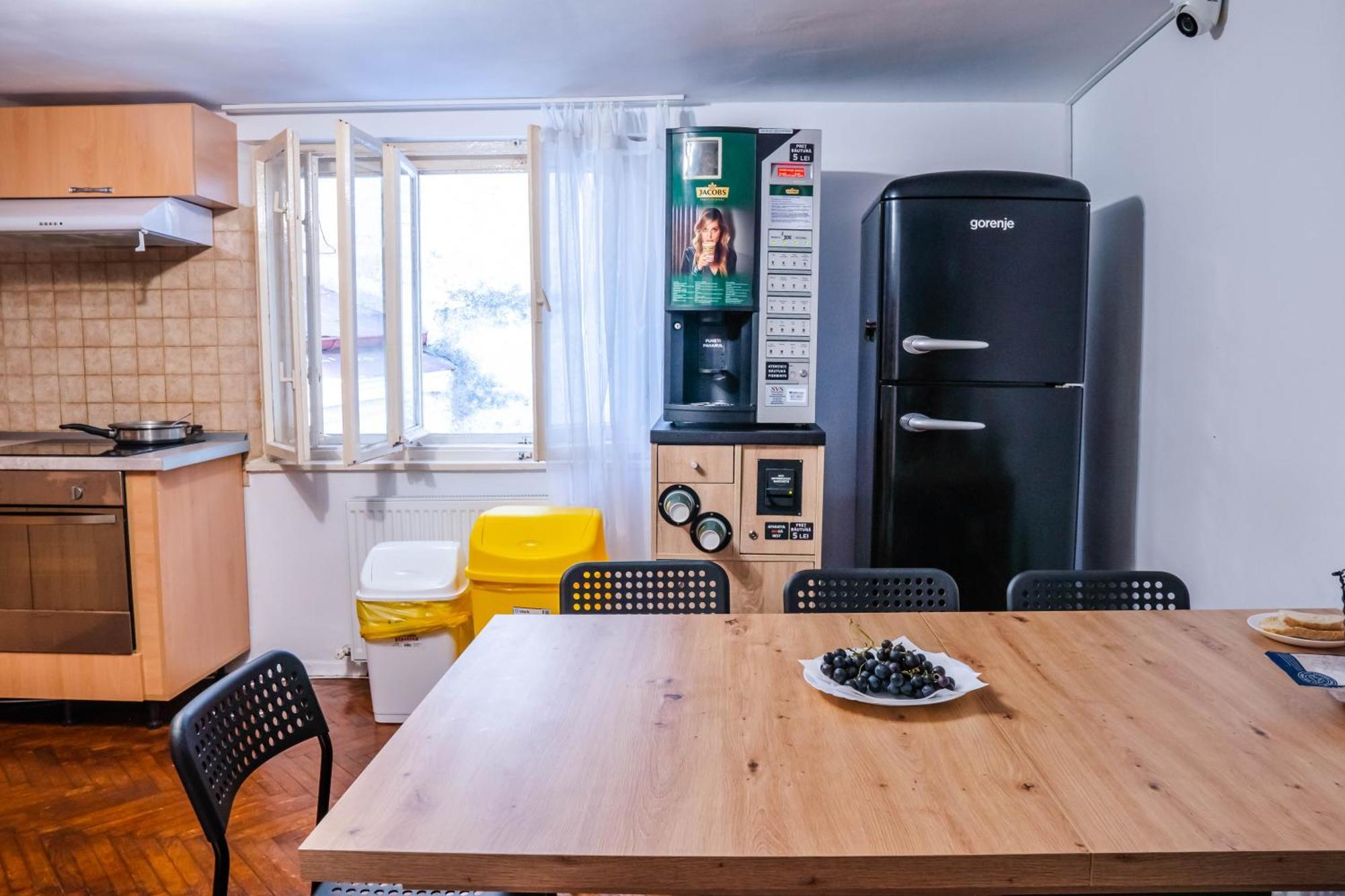 Hostel Sport Bukarest Eksteriør billede
